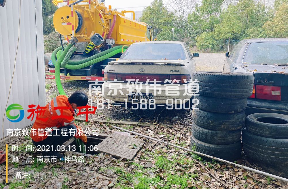 321大棚村工厂清掏化粪池