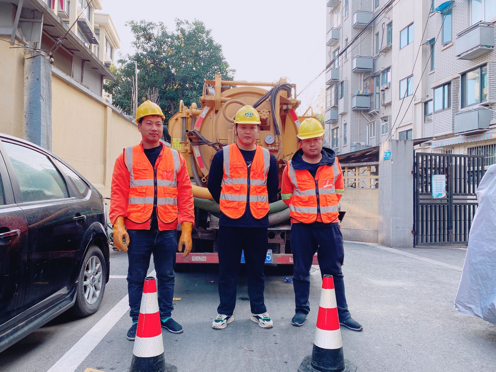 大棚村南京某小区管道清淤检测施工