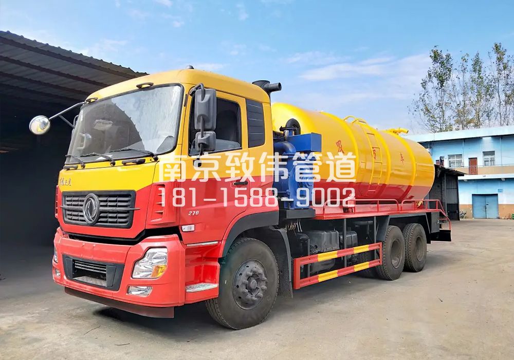 大棚村12方吸污车